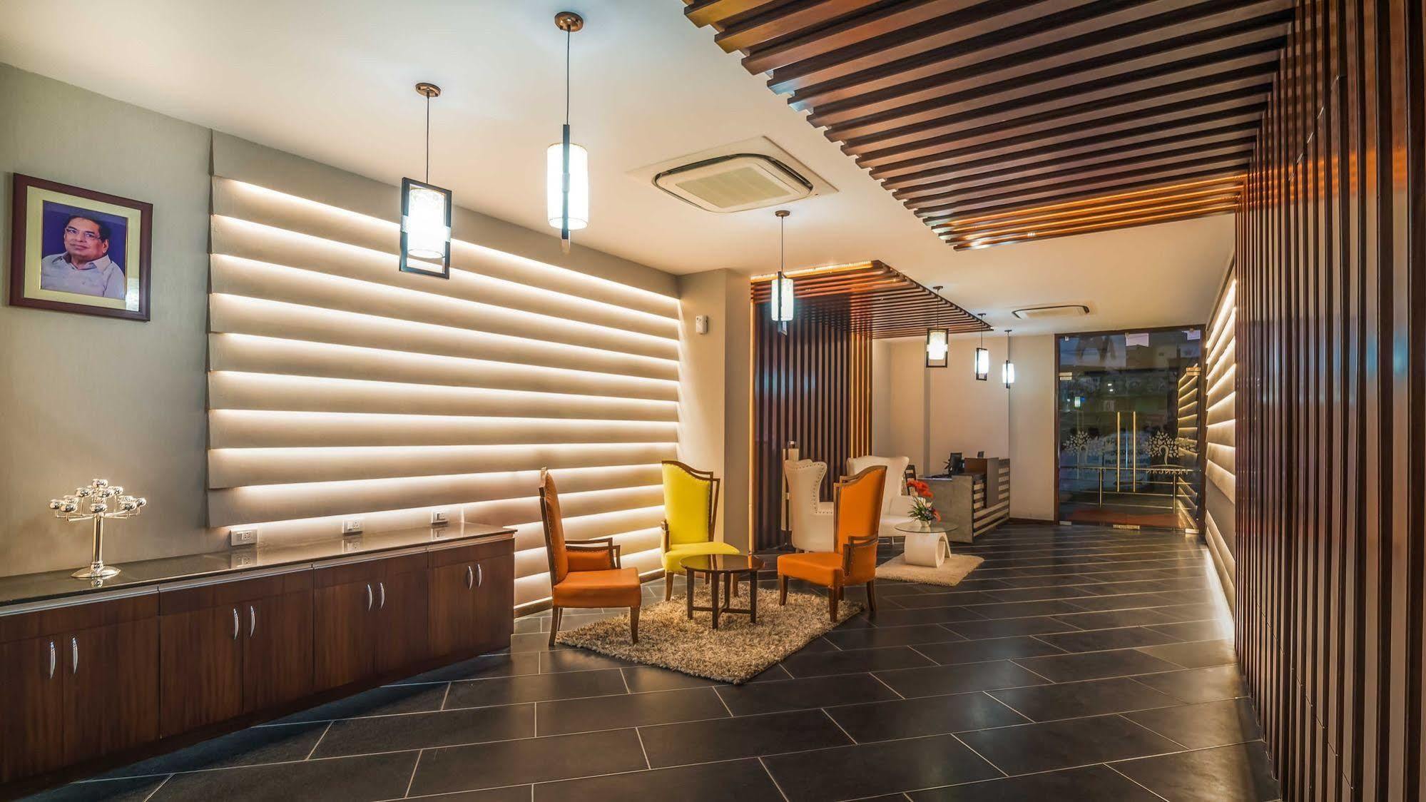 Mango Hotels Prangan Μπουμπάνεσβαρ Εξωτερικό φωτογραφία