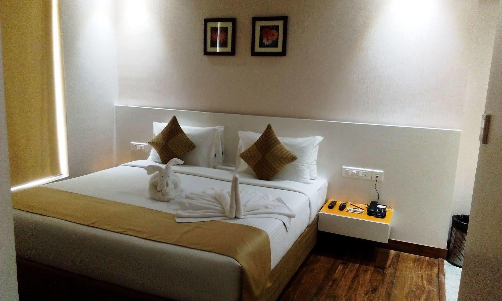 Mango Hotels Prangan Μπουμπάνεσβαρ Εξωτερικό φωτογραφία
